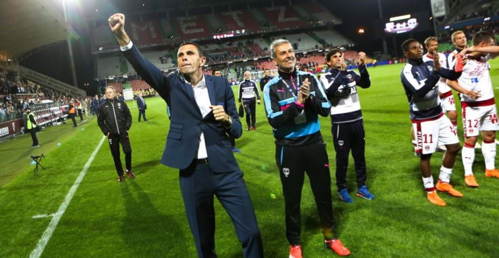 Poyet celebrando clasificación Europa League