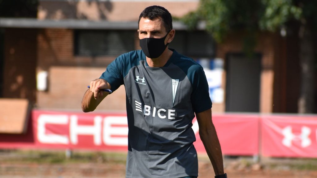 Gustavo Poyet Universidad Católica